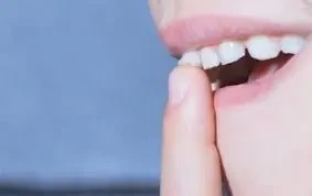 اسناني تتحرك ماذا افعل image